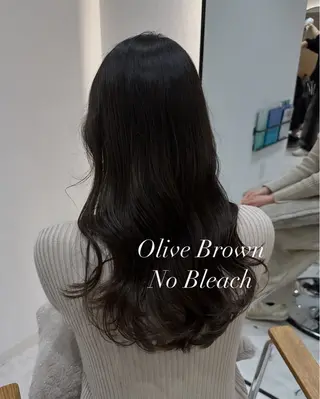 ロング カラー 赤み消し/オリーブ カーキ/福田れんのヘアスタイル