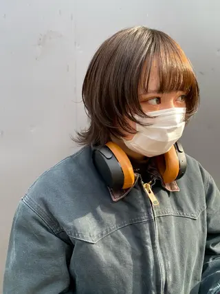 ミディアム カラー レイヤーウルフ エクステ磯部のヘアスタイル