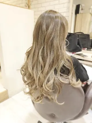 カラー ロング パーマ 川崎 敏智のヘアスタイル