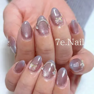 ネイル 7e. Nailのネイルデザイン