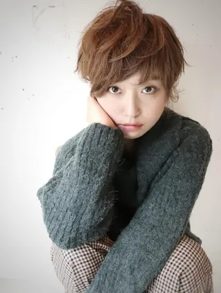 ショート カラー 尾野 恭平のヘアスタイル