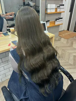 カラー angelica難波 Hinaのヘアスタイル