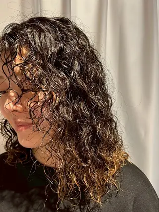 パーマ 久保 陵伽のヘアスタイル