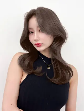 ロング カラー 韓国ヘア/レイヤー/ 顔まわり足立遥奈のヘアスタイル