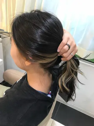 セミロング カラー 清藤 綾のヘアスタイル