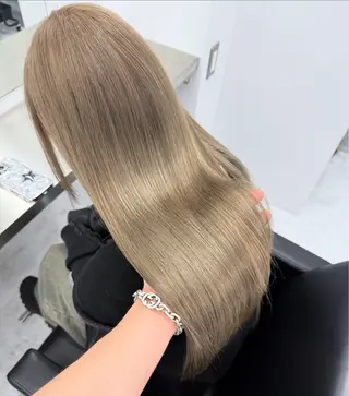 ロング 透明感ハイトーン🫧 Kalin🐈‍⬛のヘアスタイル