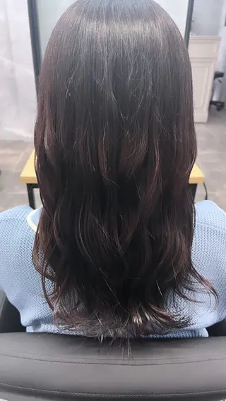 セミロング カラー 熊谷 有紗のヘアスタイル