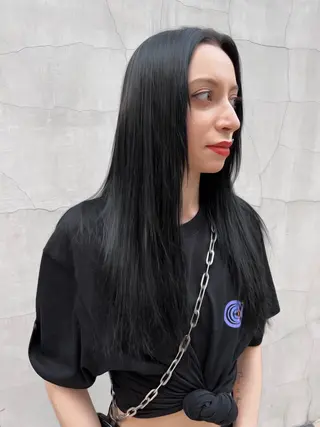 ミディアム ally hairsalon所属・Emi .のヘアスタイル