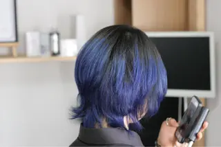 ショート カラー じょん 。のヘアスタイル