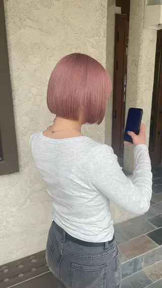 ショート カラー CoCo by JILL所属・moe🥣ﾚﾃﾞｨｰ ｽ特化/透明感ｶﾗｰのヘアスタイル