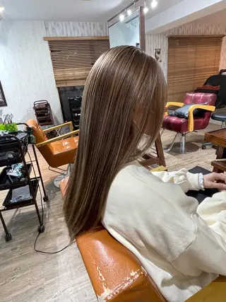 ロング 髪質改善ayame 横山諒のヘアスタイル