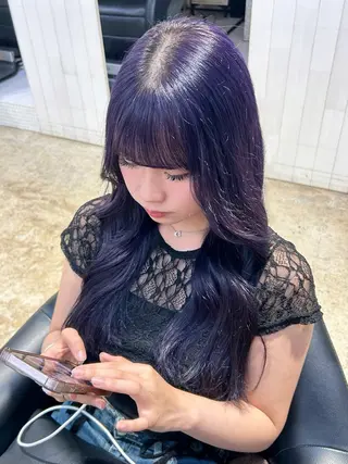 ロング カラー aine .のヘアスタイル
