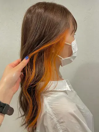 ロング カラー 安藤 佑衣のヘアスタイル