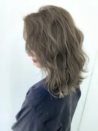 セミロング カラー 山内 聡史のヘアスタイル