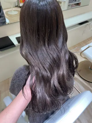 ロング カラー 透明感カラー 【chisa チサ】のヘアスタイル