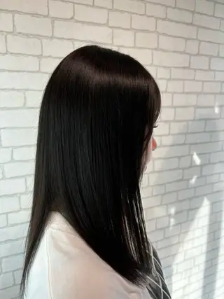 カラー 篠田 綾乃のヘアスタイル