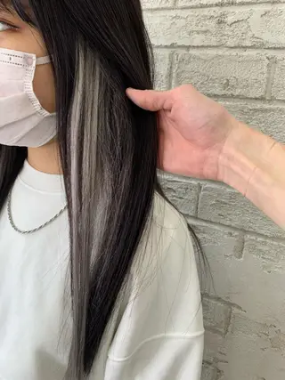 セミロング ブリーチ特化 ハイトーンRYOYAのヘアスタイル