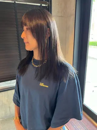 セミロング MaisonAmili所属・乕谷 美潮のヘアスタイル