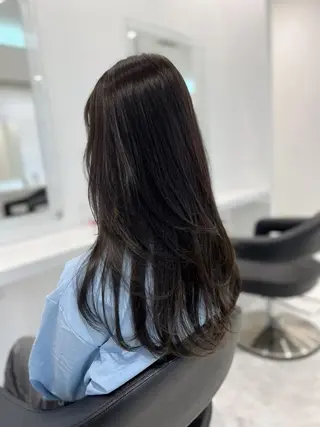 カラー 🍀暗め透け感🍀 赤み消しカラー🍀のヘアスタイル