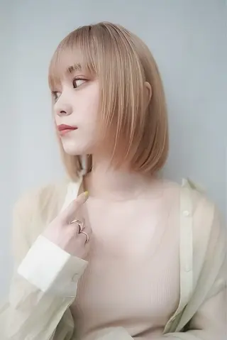 ショート カラー MISAKI🪐 縮毛矯正のヘアスタイル