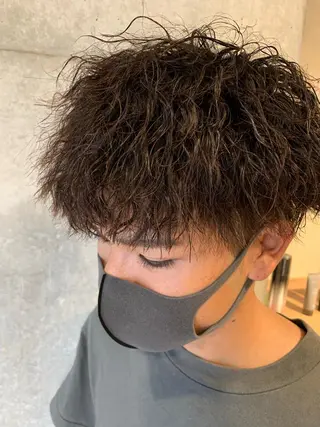 パーマ メンズ Produce with SALON VILLAGE所属・メッシュパーマ職人/ 窪田 優也/ツイスパのヘアスタイル