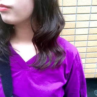 セミロング カラー しのはら まどかのヘアスタイル