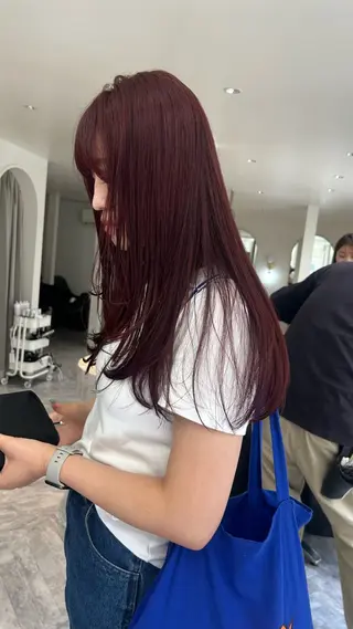 ロング カラー Lomalia Moemiのヘアスタイル