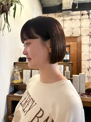ショート ウシロダ メグミのヘアスタイル