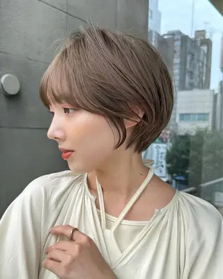 ショート ショートヘア くすみカラー、大場猛のヘアスタイル