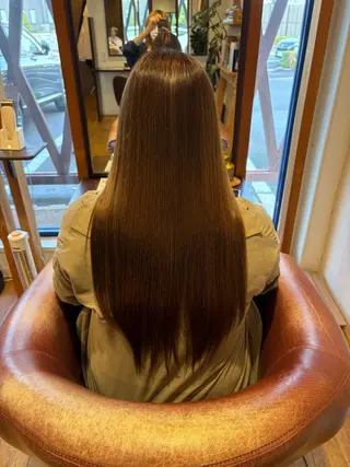 ロング カラー 山本 あやめ子のヘアスタイル