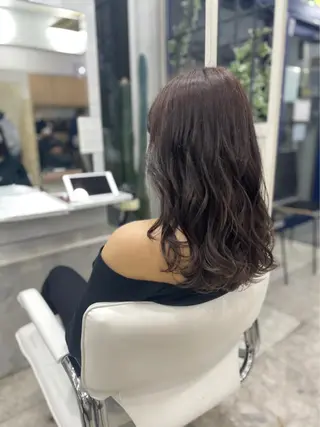 ミディアム カラー ハイライト&曲がる 縮毛矯正特化 玉置のヘアスタイル