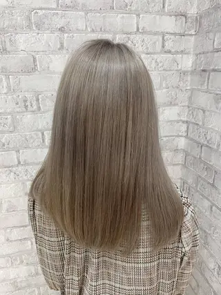 セミロング 小林 妃那のヘアスタイル