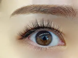 マツエク・マツパ 束感/ナチュラル/ mikuのマツエク・マツパデザイン