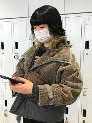 ミディアム カラー 🇰🇷カルマパーマ kaito🇰🇷のヘアスタイル