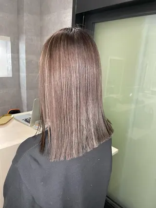 カラー JUNYA 海外ガールヘアのヘアスタイル