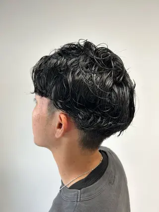 ショート パーマ メンズ 相澤 拳のヘアスタイル