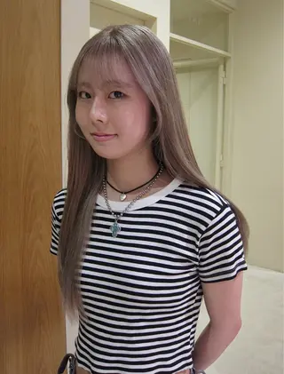 ロング カラー 小川結子 NEROのヘアスタイル