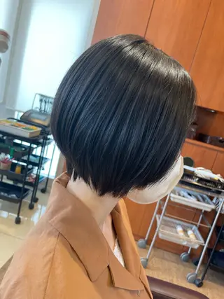 ショート 中間 知佳子のヘアスタイル