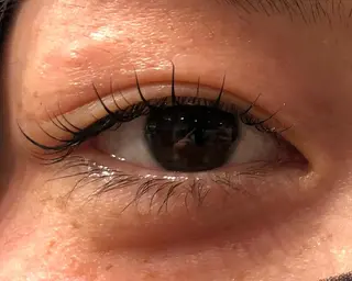 マツエク・マツパ M.SLASH bonheur所属・松田 真央のヘアスタイル