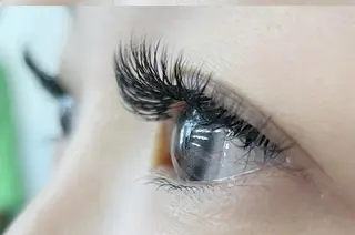 マツエク・マツパ COCO EYELASHアキのマツエク・マツパデザイン