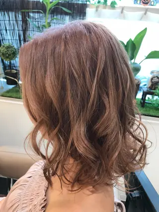 ショート カラー 清藤 綾のヘアスタイル