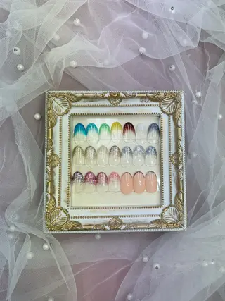 ネイル 𝐑𝐈𝐊𝐎🌙 𝐑𝐚𝐧𝐨𝐧のネイルデザイン