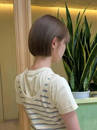 カラー ショート 🌈扱いやすいボブ× ブリーチ🌈TAMEのヘアスタイル