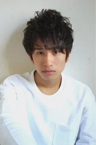 ショート カラー パーマ メンズ Lolonois池田 代表 鍜治本颯太のヘアスタイル