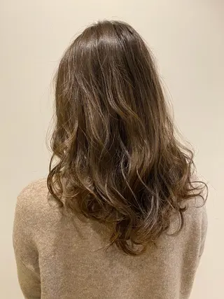 セミロング 艶髪🌿美髪 大塚礼乃【西荻窪】のヘアスタイル