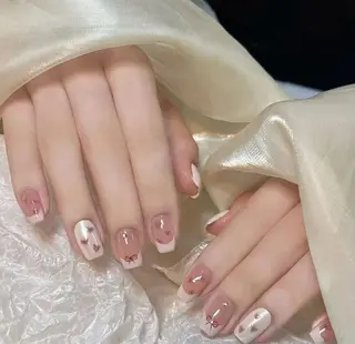 ネイル T. Leeのネイルデザイン