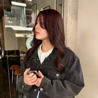 ロング カラー 芦刈 咲来のヘアスタイル