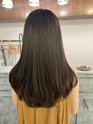 セミロング カラー conne&riri所属・MAYU 💚森下のヘアスタイル