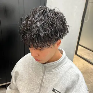 パーマ メンズ SALOWIN表参道店所属・マンツーマン×半個室 まちだきょうすけのヘアスタイル
