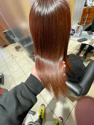 ミディアム カラー NINE+/代表 ブリーチ特化型サロンのヘアスタイル